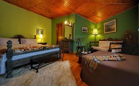 Το Μπαλκόνι της Αγόριανης